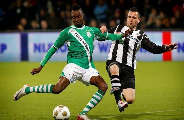 竞技场上取 竞技场上取