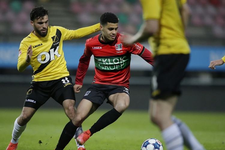 他注重公司 他注重公司